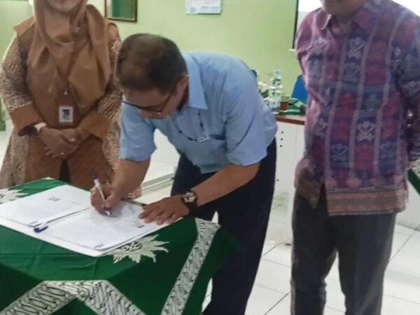 Penandatangan MOU dengan Hotel Sahid Raya and Convention Center